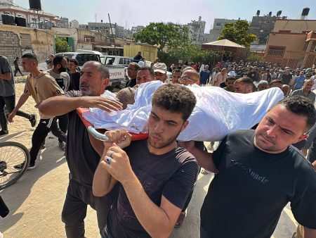 “مجزرة ويتكوف”.. وسم غاضب يوثق مجزرة مساعدات رفح