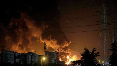 الحرس الثوري الإيراني: إصابة 14 موقعا عسكريا إسرائيليا في هجوم واسع بالمسيرات