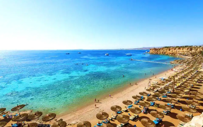 نقابة السياحيين: 76% من السياحة في مصر شاطئية.. ونتطلع لجذب 30 مليون زائر