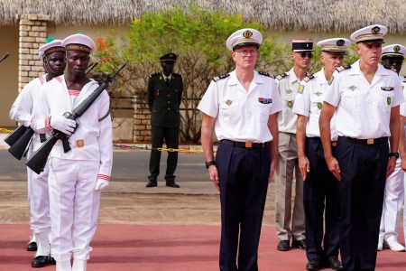 وزير فرنسي: مشكلات الأمن بغرب أفريقيا لم تعد تخصنا