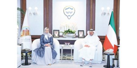 محافظ الفروانية: تفعيل المبادرات لتقوية الاستقرار الاجتماعي وتلبية احتياجات الأسرة