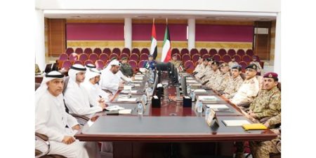 الكويت والإمارات بحثتا التعاون بمجالات التسليح والتجهيز العسكري