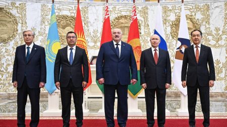 الاتحاد الأوروآسيوي.. موطن المعادن النادرة وصراع القوى الكبرى