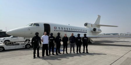 شرطة دبي تُلقي القبض على ثلاثة مطلوبين دوليين من بلجيكا