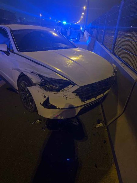 شرطة دبي تنقذ سائقًا تعطّل مثبت السرعة في مركبته على شارع الشيخ محمد بن زايد