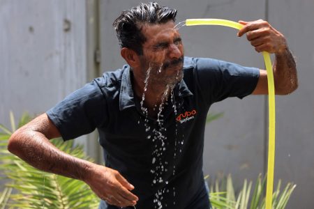 العراق يُعلّق الدوام بعد وصول الحرارة إلى 52 درجة مئوية