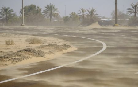 “الوطني للأرصاد” يحذر من نشاط الرياح المثيرة للغبار