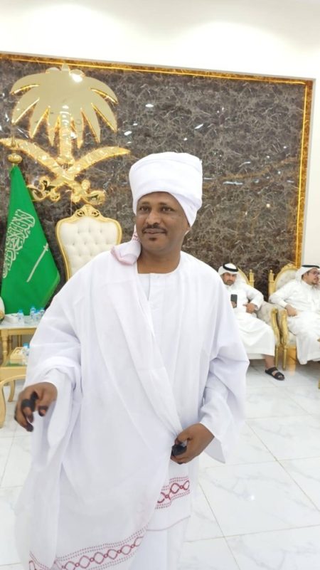 مجاهد في القفص الذهبي