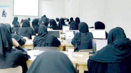 خريجات «العربية 2» عبر «عكاظ»: أنصفوا تخصصنا.. واحذفوا شرط «الأولوية»