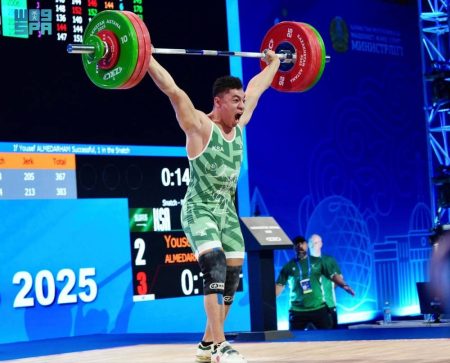 القيصوم يُتوج بفضية آسيا لرفع الأثقال
