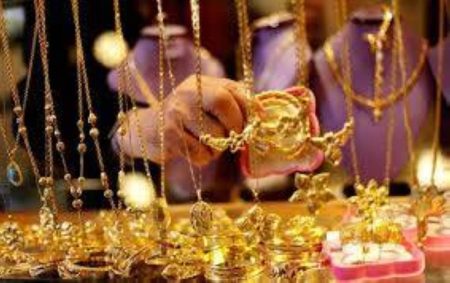 الذهب يقفز للواجهة..«المركزية» تشتري 20 طناً