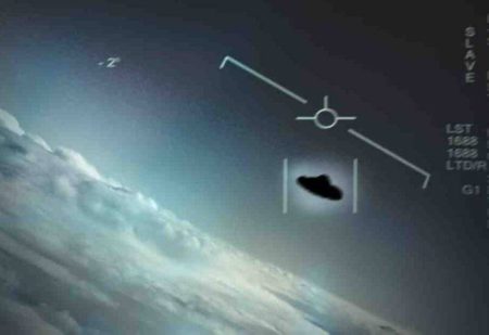 غزو الأجسام الطائرة.. 2000 مشاهدة مجهولة تضع أمريكا في حيرة عام 2025