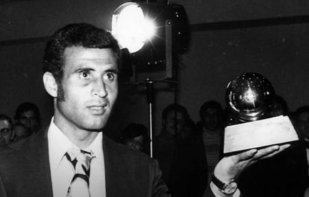 أحمد فرس.. أسطورةٌ لم تغادر الحي القديم