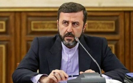 إيران: السماح لفريق فني من «الطاقة الذرية» بزيارة طهران