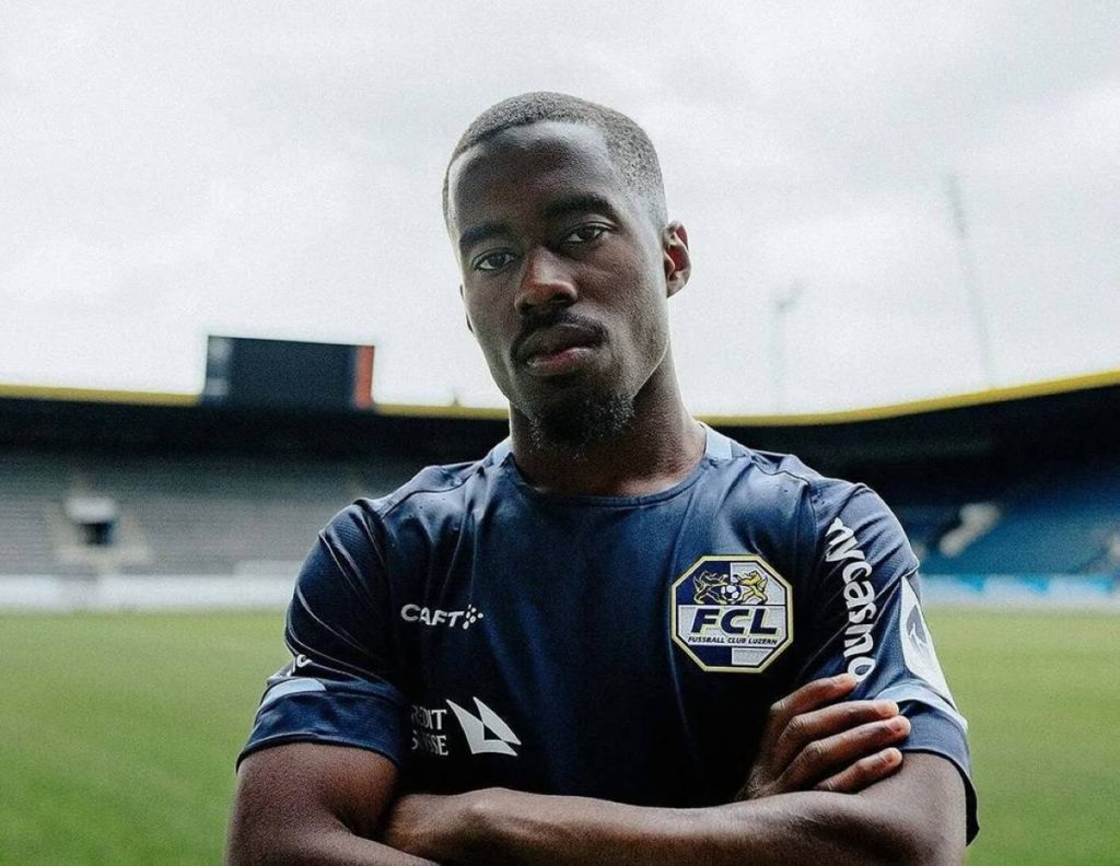 مصدر مسؤول بنادي الرياض لـ«عكاظ»: نفاوض تيدي أوكو.. ولا نعلم عن أي اتفاق ملزم مع الزمالك