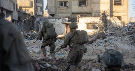 لواء إسرائيلي متقاعد: الحكم العسكري والمدينة الإنسانية أوهام تقود لعزلة إسرائيلية