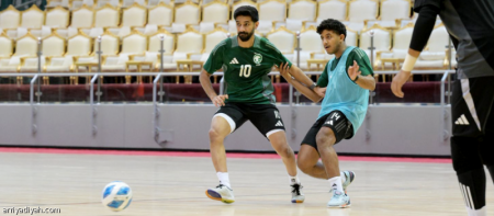 الثلاثاء.. أخضر الصالات يفتتح تحدي القارات