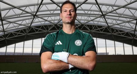 ليستر.. بيجوفيتش يعوض وارد وإيفرسن