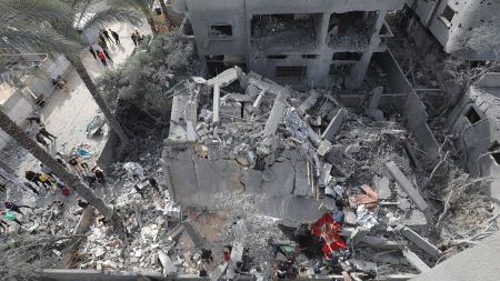 هذا ما تخشاه عائلات الأسرى الإسرائيليين من إعادة الجيش اجتياح دير البلح