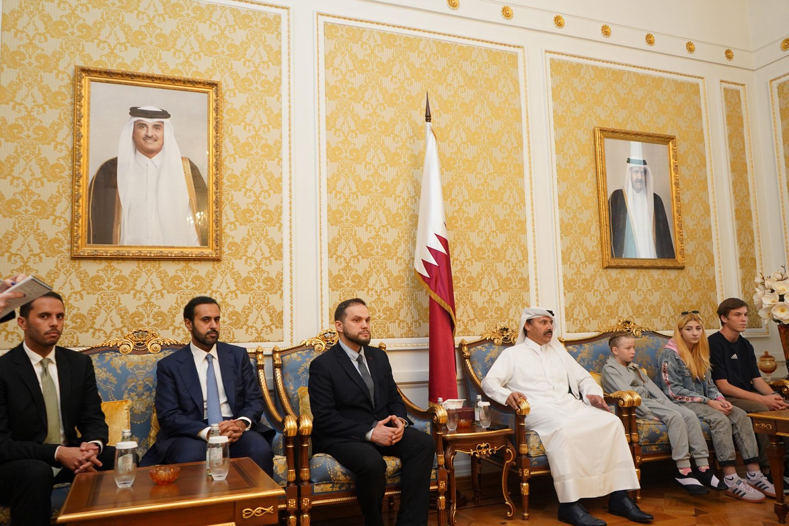 قطر تلم شمل دفعة جديدة من الأطفال الأوكرانيين والروس مع عائلاتهم