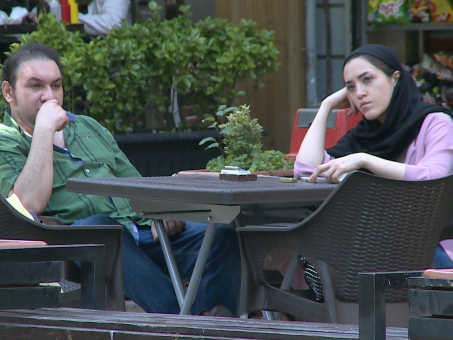 عقد على الاتفاق النووي.. الإيرانيون بين محبط ومتشكك وداعٍ للمراجعة