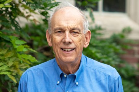 البروفيسور كيوهان لـ”الجزيرة نت”: ترامب أنهى قرن أميركا الطويل وجفَّف منابع قوتها