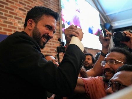 توماس فريدمان لممداني: دولتان لشعبين حل لقضية فلسطين