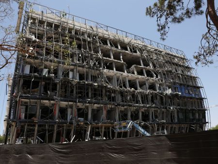 صحيفة إسرائيلية: الصواريخ الإيرانية توقف ربع عمليات معهد وايزمان