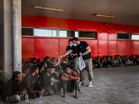 اليونان تقرّ قانونا بوقف طلبات اللجوء للمهاجرين من شمال أفريقيا