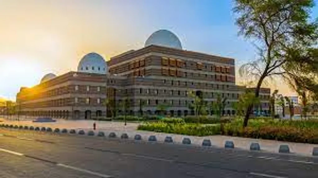 أمانة المدينة المنورة تنفذ 21,512 جولة رقابية لتعزيز امتثال المنشآت التجارية