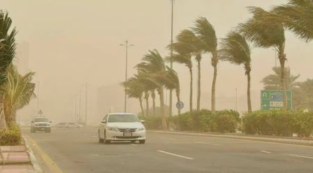 "الأرصاد" ينبّه من أتربة مثارة على منطقة الرياض
