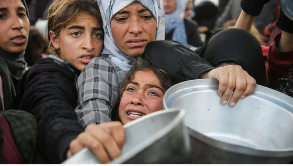 برنامج الأغذية العالمي: وقف إطلاق النار هو السبيل الوحيد لوصول المساعدات لقطاع غزة