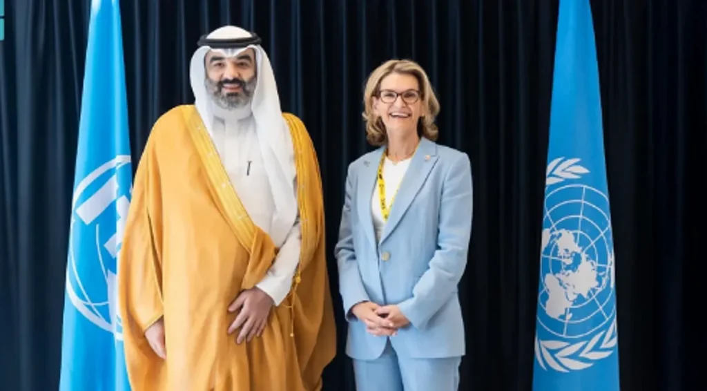 وزير الاتصالات يعقد اجتماعات مع قادة المنظمات الدولية ووزراء الاقتصاد الرقمي في سويسرا