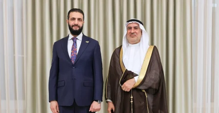 بحثا التعاون بين البلدين.. الرئيس السوري يستقبل مساعد وزير الاستثمار