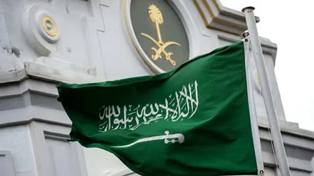 السفارة بالصين: إعفاء حاملي الجواز العادي من التأشيرة لا يشمل الجوازات الدبلوماسية والخاصة