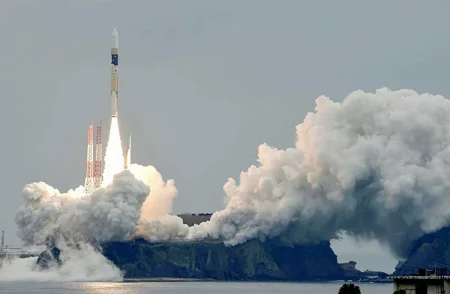 الهند تطلق قمرًا صناعيًا بالتعاون مع "ناسا" لمراقبة التغيرات المناخية