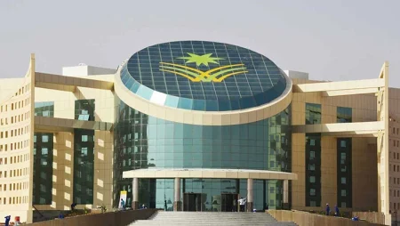 جامعة نجران تبدأ استقبال طلبات التسجيل في برامج الدبلومات عن بُعد