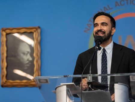 ممداني يتقدم بالانتخابات البلدية وترامب يهدد باعتقاله