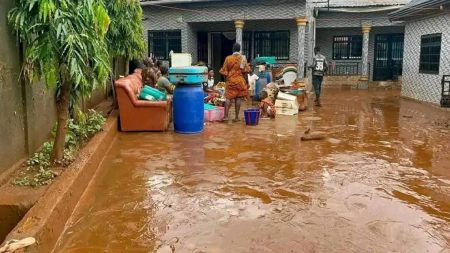 قتلى وأكثر من 4 آلاف جريح في فيضانات تضرب العاصمة كوناكري