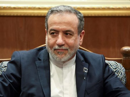 عراقجي يكشف تعرضه لمحاولة اغتيال بقنبلة الشهر الماضي