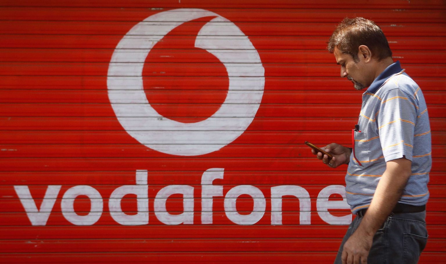 5 جيجا.. القومي للاتصالات يقر تعويضات لعملاء فودافون مصر المتأثرين من عطل الشبكة أمس