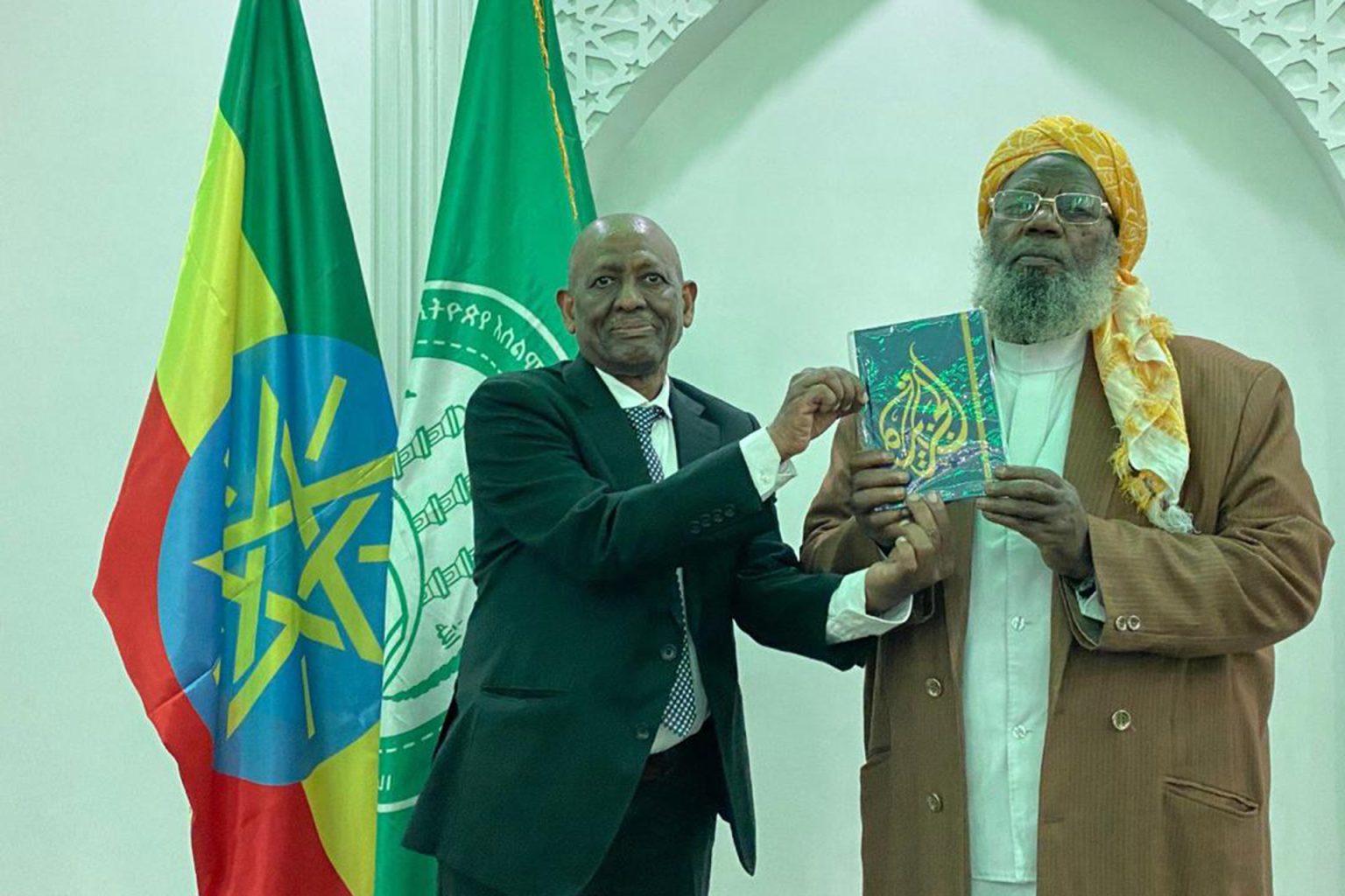 رئيس المجلس الأعلى للشؤون الإسلامية بإثيوبيا: الجزيرة صوت الأحرار في زمن الصمت