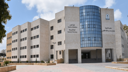 الأردن بين تضخم أعداد الأطباء وتراجع خدمات المؤسسات الصحية