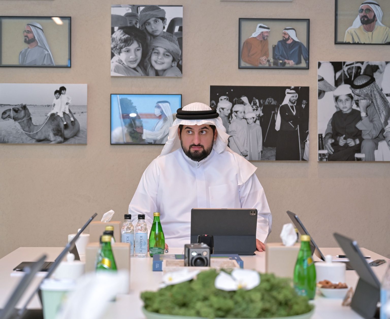 أحمد بن محمد: محمد بن راشد رائد المبادرات الإنسانية العالمية التي تحفظ كرامة الإنسان وتحقق الأثر المستدام