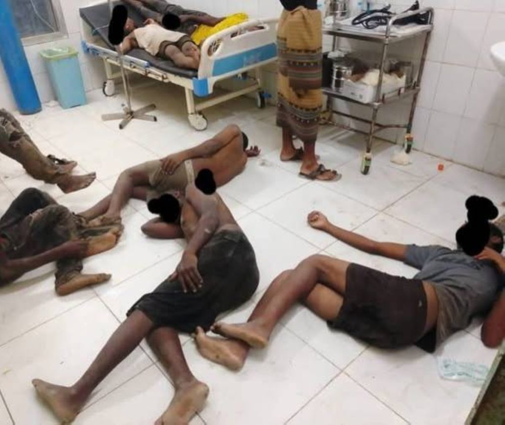 بعد غرق قارب يضم 150 مهاجراً قبالة أبين.. السلطات اليمنية تنتشل جثامين 54 أفريقياً