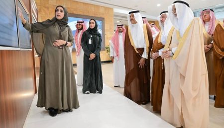 سلطان بن سلمان: المملكة تسير بخطى راسخة تتمحور حول الإنسان والإنسانية في انسجام