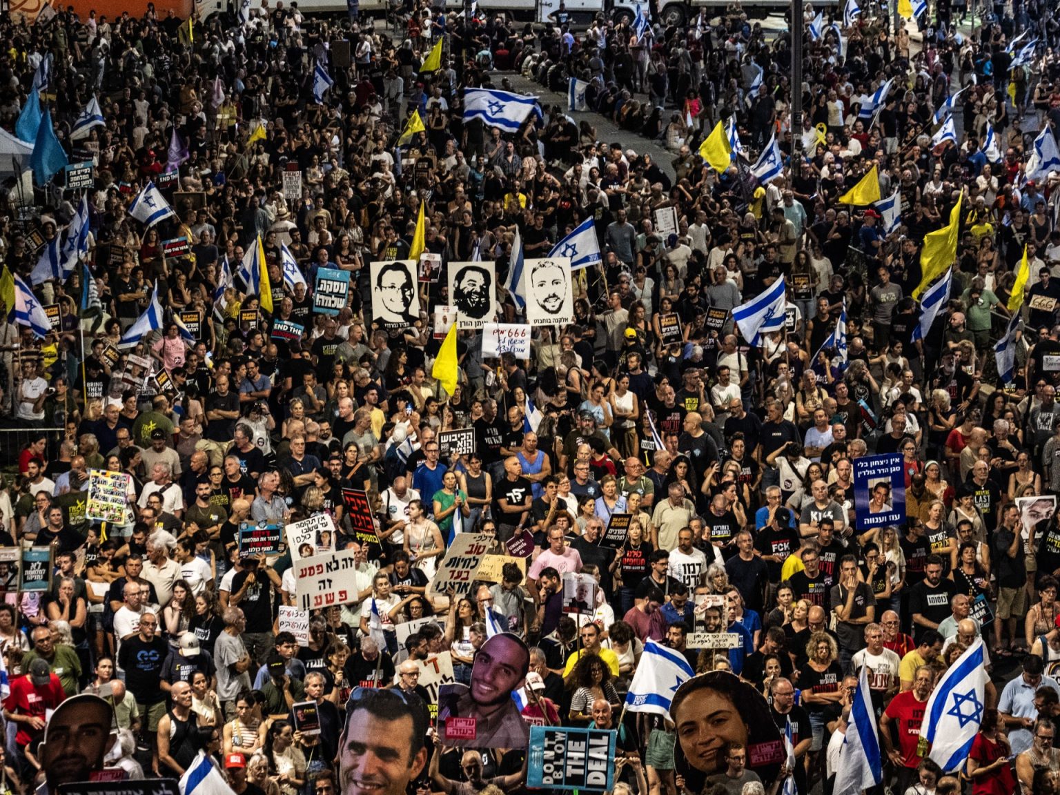 احتجاجات في تل أبيب وعائلات الأسرى تحذر من خطر يتهدد أبناءها وتتهم الحكومة