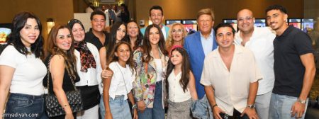 دنيا تحتفل بـ «روكي الغلابة»