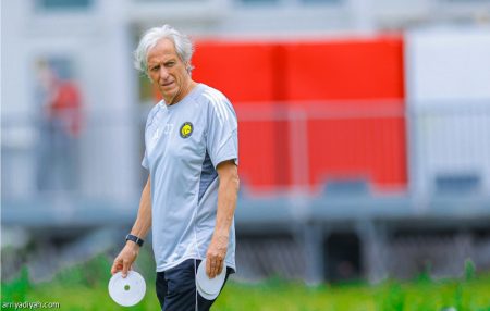 كومان يلتحق بالنصر.. ويتدرب السبت