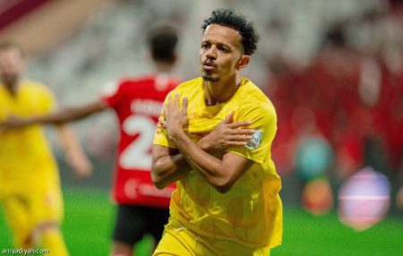 بـ 30 مليونا.. الأهلي يطلب العمار